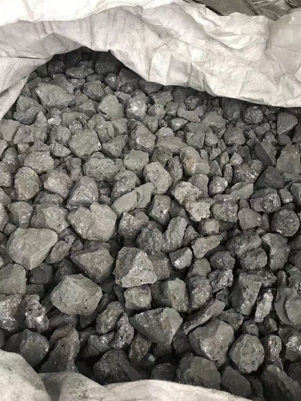 Silicij aluminij kalcij kompozitni deoksidizator za proizvodnju čelika